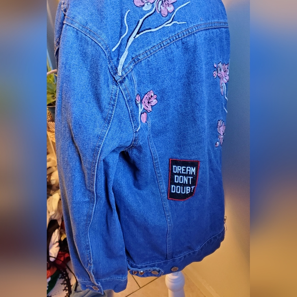 DIY Embroidered Patchwork Jean Jacket - image 9